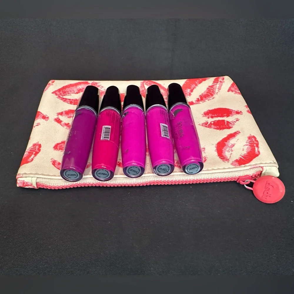 Ipsy Red Lips Glam Bag & Lip Gloss Bundle